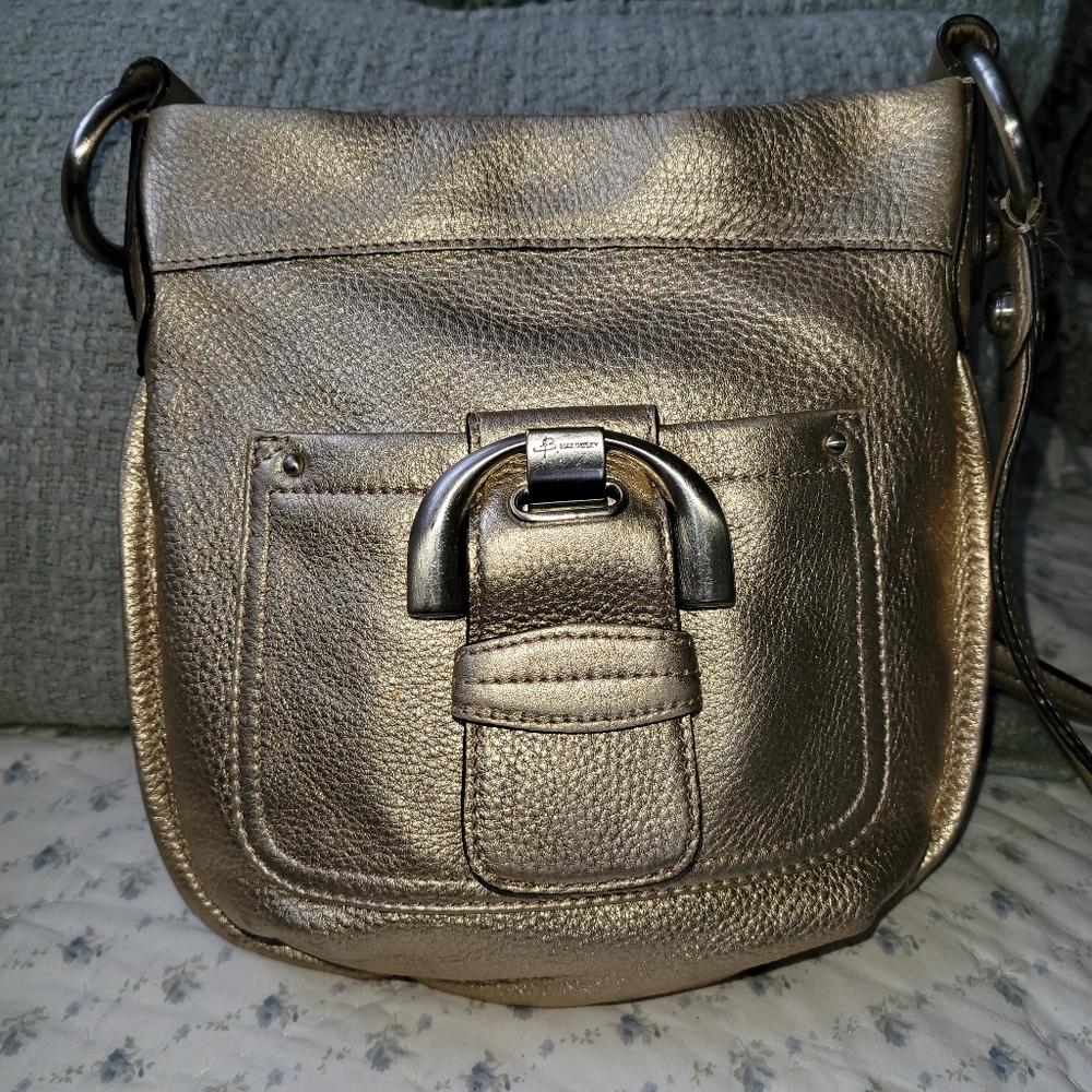**SOLD**B Makowsky pewter leather crossbody purse with animal print linnig.